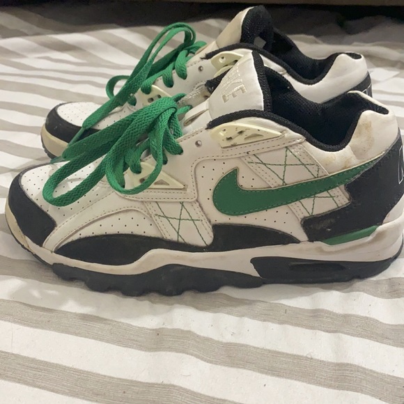 Nike sneakers - Picture 2 of 5